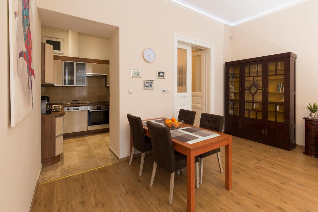 Elegant Apartment With Buda Castle View บูดาเปสต์ ภายนอก รูปภาพ